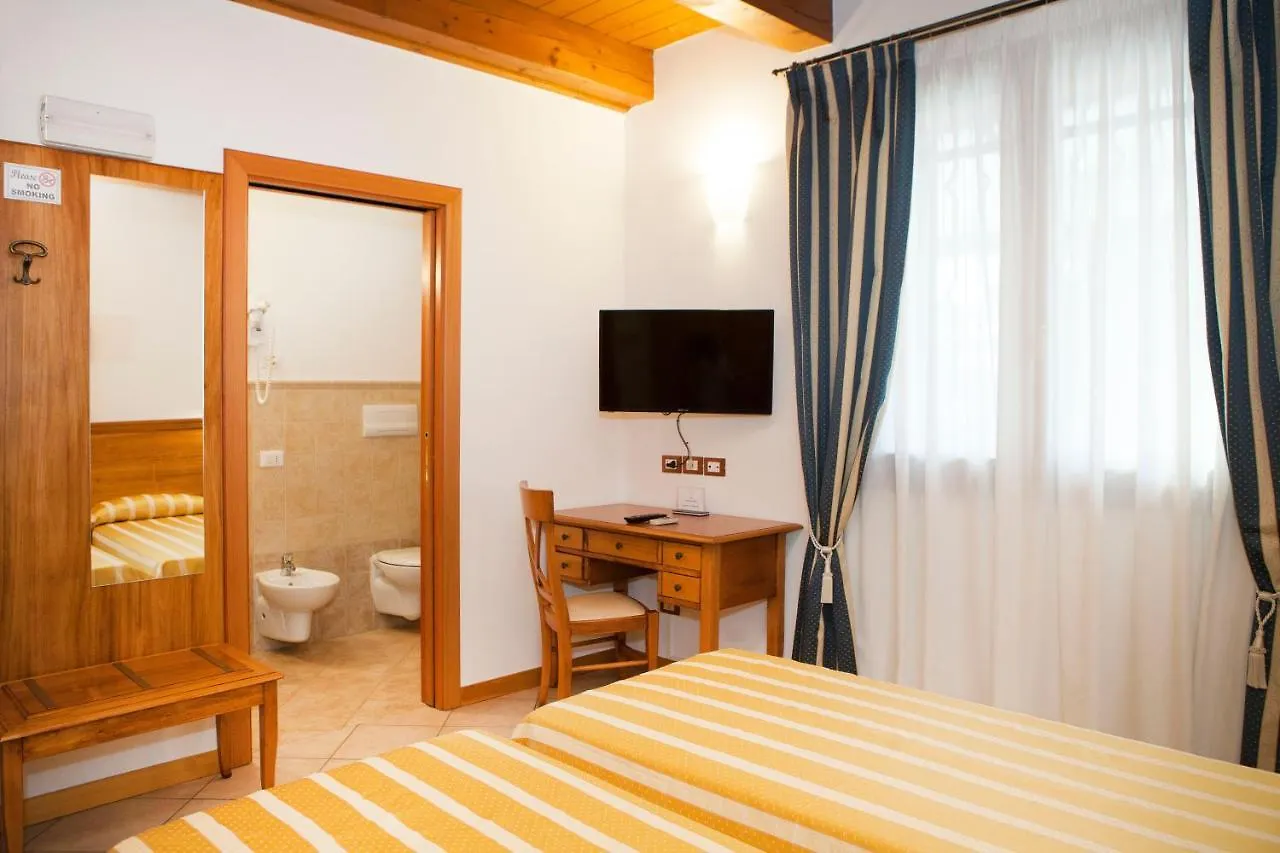 Hotel Casanova Padova 3*,  Olaszország